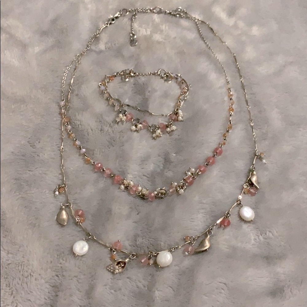 Retired Chloe + Isabel necklace and bracelet